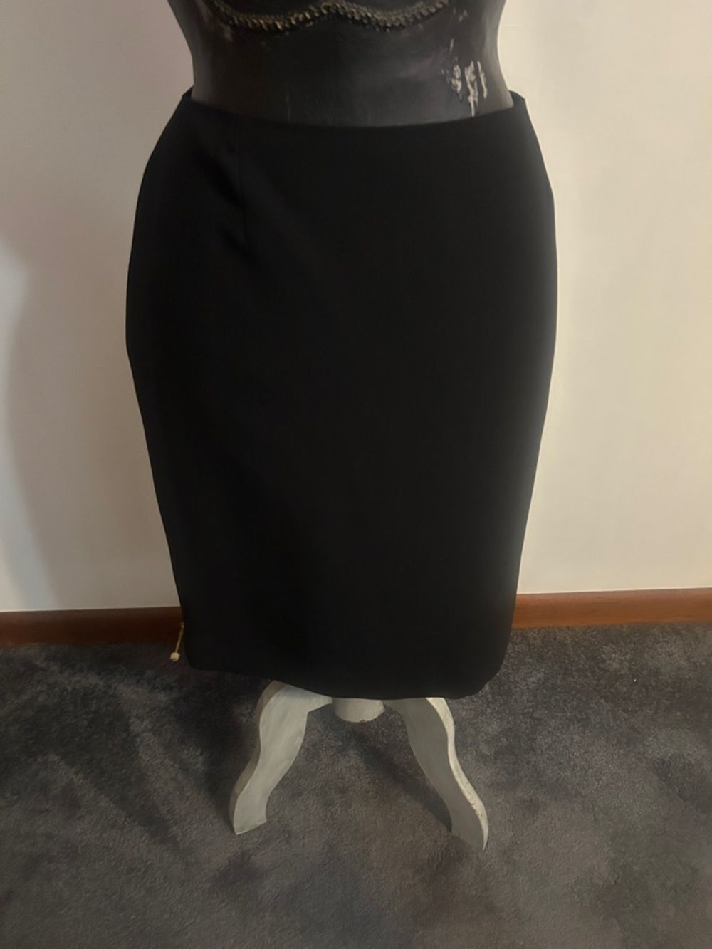 Jones New York Collection Platinum Classic Black Pencil Skirt
